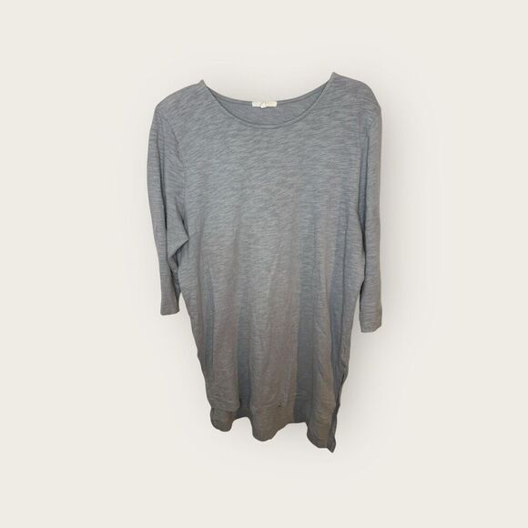 Joh Claire Top in Light Gray Size Medium - Picture 2 of 7